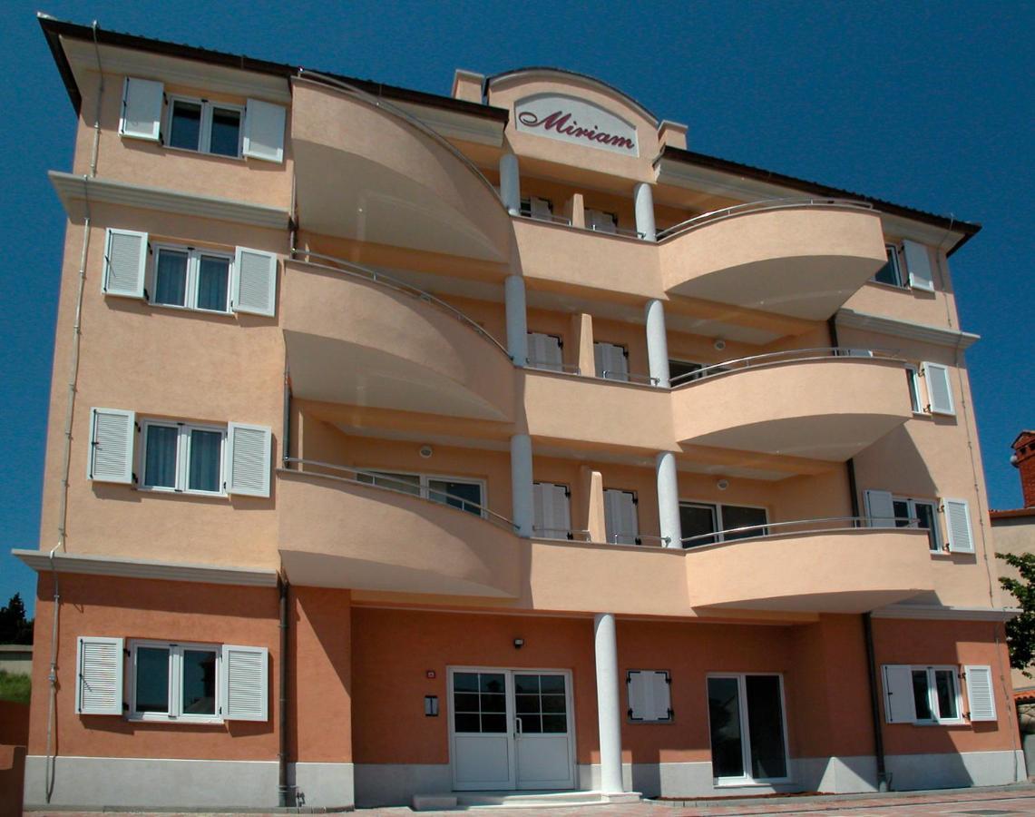 Apartments Miriam Premantura Zewnętrze zdjęcie