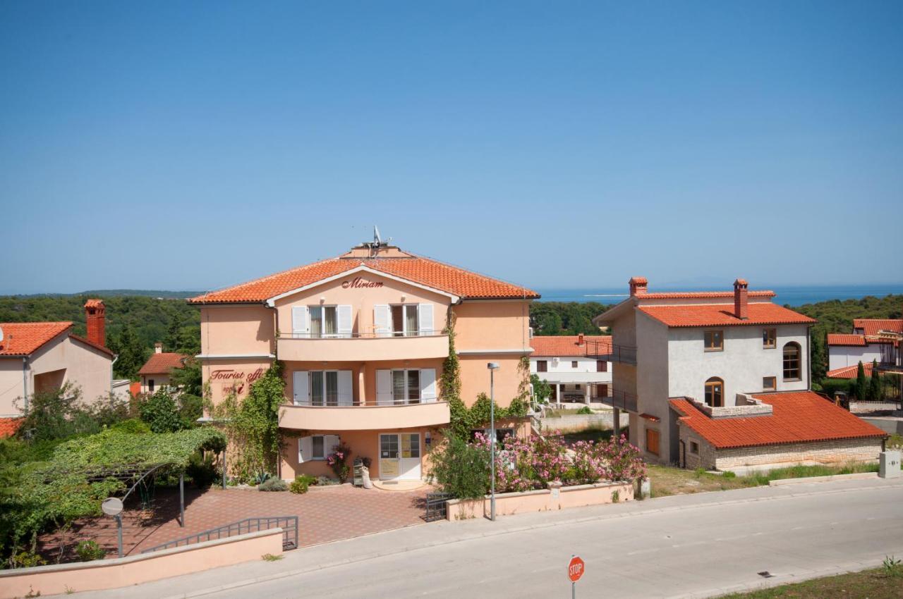 Apartments Miriam Premantura Zewnętrze zdjęcie